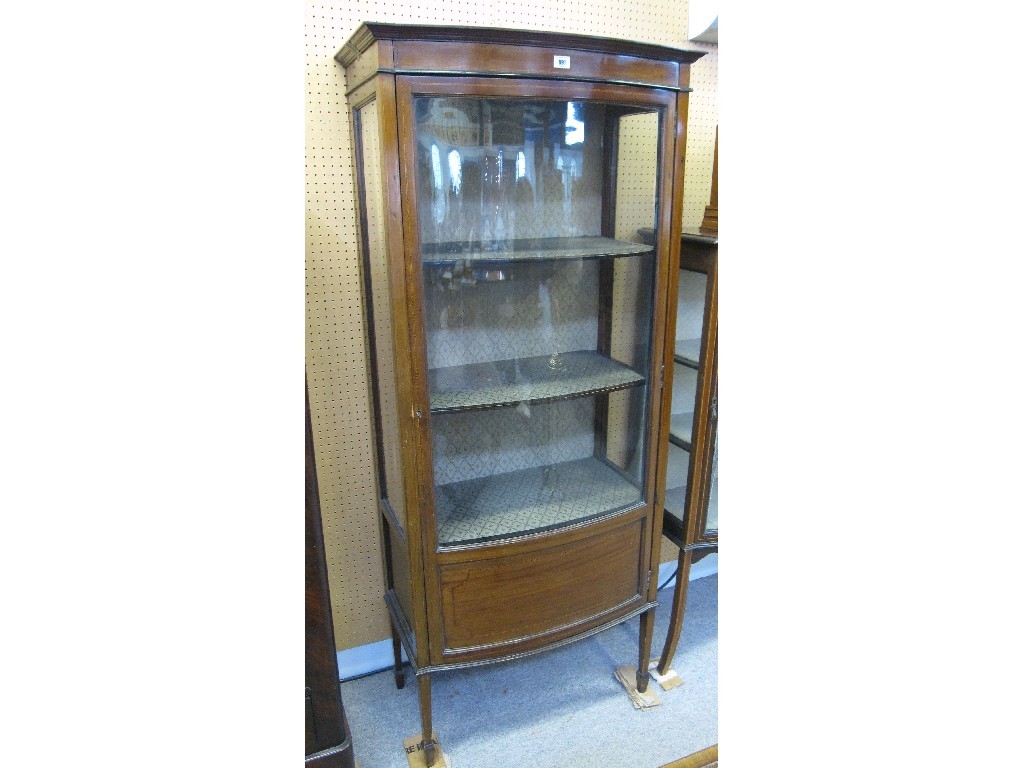 Appraisal: Edwardian mahogany bow fronted display cabinet