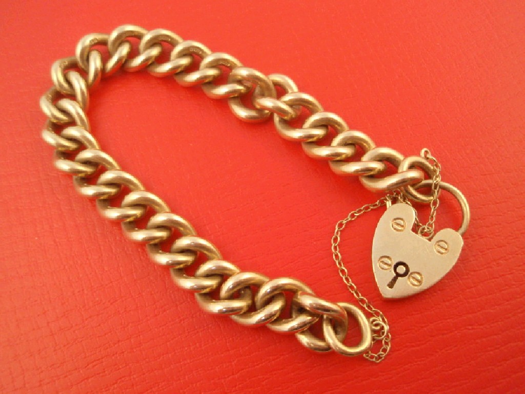 Appraisal: A ct gold curb link bracelet Birmingham assay g