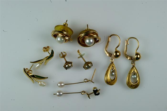 Appraisal: Pr of unmarked pearl YG earrings dwt test as gold