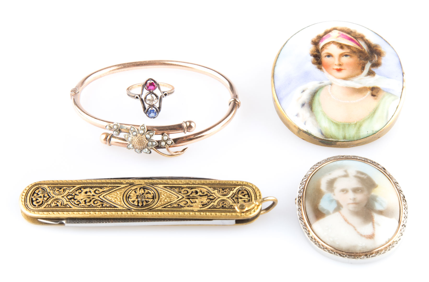 Appraisal: A Selection of Victorian Items Featuring a rose gold tubular