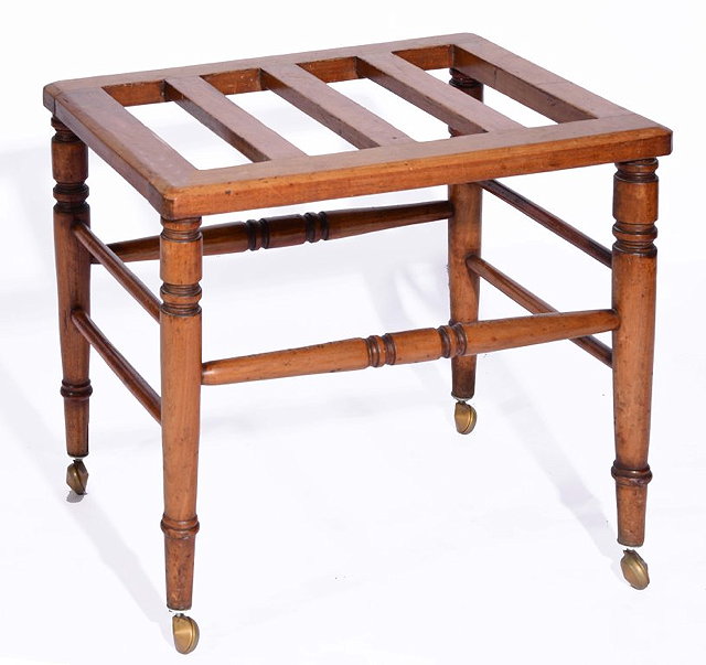 Appraisal: AN EARLY TH CENTURY STAINED BEECH LUGGAGE RACK with chamfered