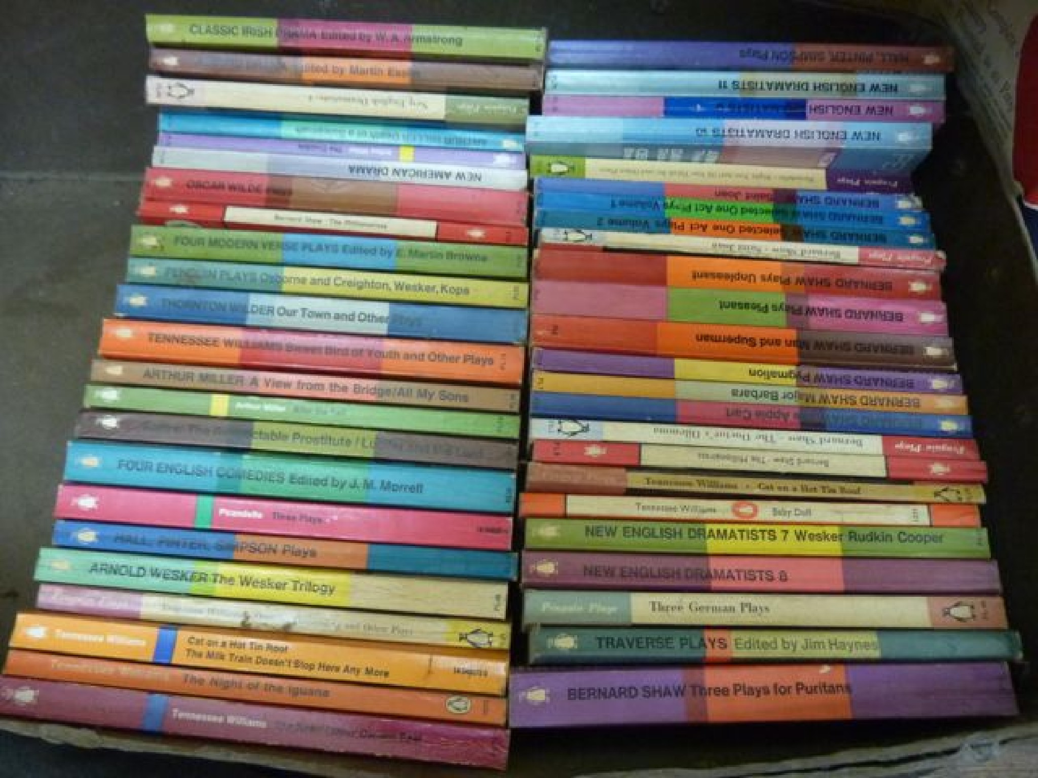 Appraisal: A collection of vintage Penguin paperbacks volumes approx together with