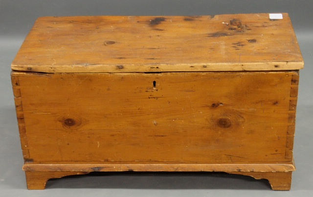 Appraisal: Pine blanket chest As found h x w x d