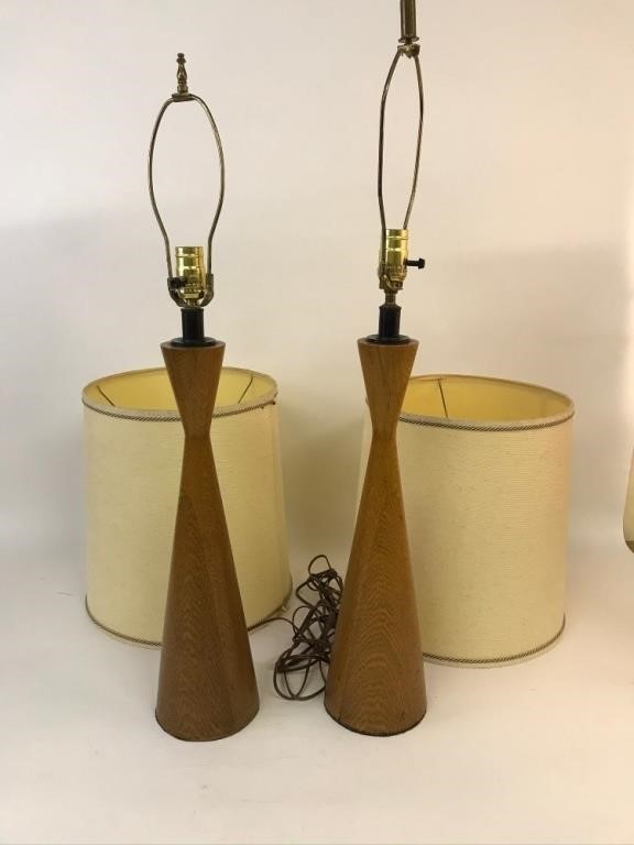 Appraisal: Pair of mid-century modern oak table lamps with shades h