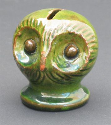 Appraisal: A Farnham pottery owl money bank incised and applied decoration