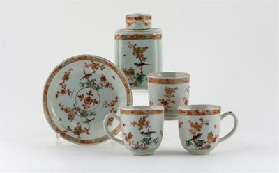 Appraisal: A Chinese famille verte tea canister and cover six matching