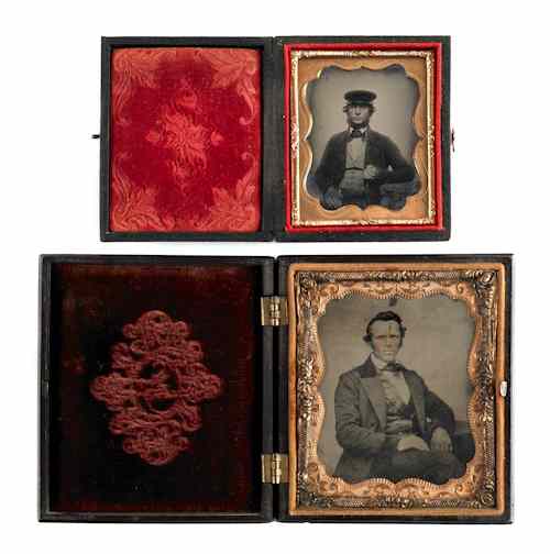 Appraisal: Daguerreotype of a fireman th c in a case with