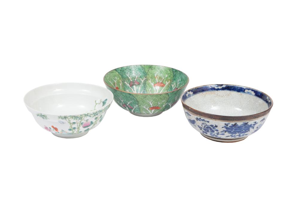 Appraisal: THREE CHINESE EXPORT PORCELAIN BOWLSThree Chinese Export Porcelain Bowls th