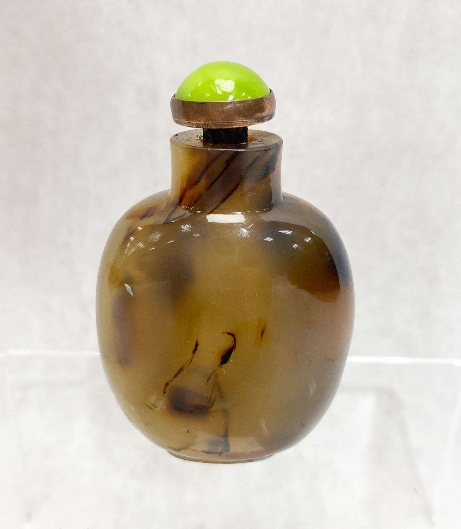 Appraisal: Chinese Agate Snuff BottleCondition Please see photos