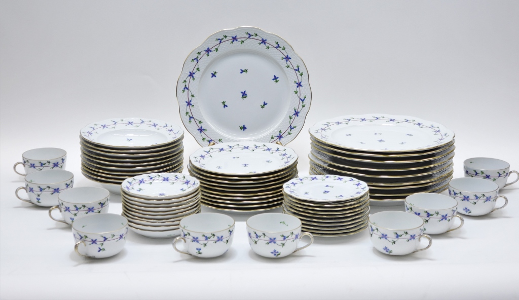 Appraisal: PC HEREND BLUE GARLAND PORCELAIN DINNERWARE Hungary th CenturyIncludes ten