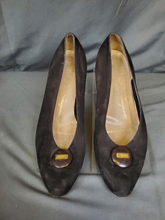 Appraisal: Vintage Salvatore Ferragamo Shoes size Black sueded material with a