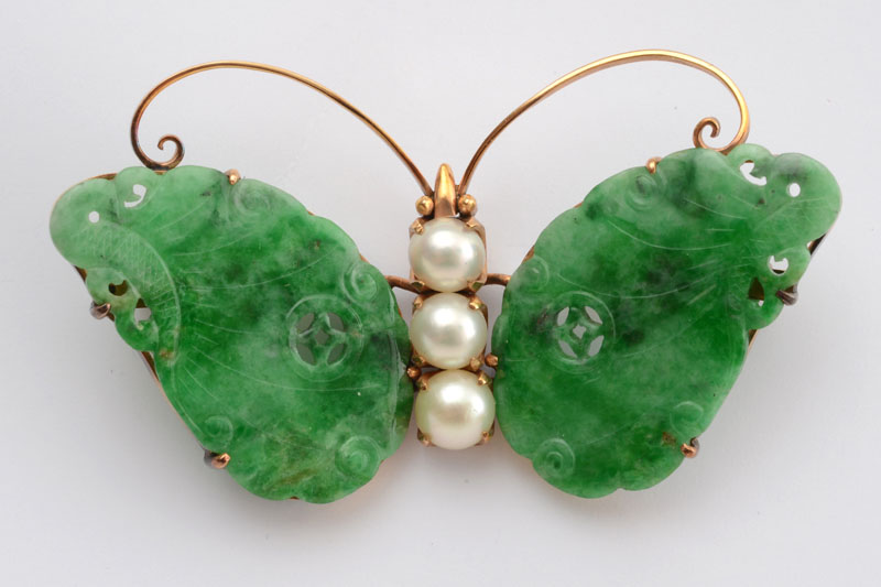 Appraisal: VINTAGE K YELLOW GOLD CARVED JADE AND PEARL BUTTERFLY BROOCH