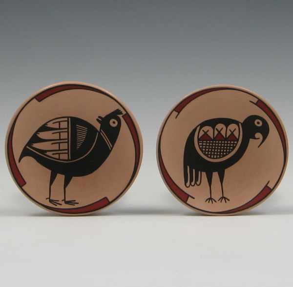 Appraisal: Mata Ortiz Quail and Macaw Plates by Jose Andres Villalba