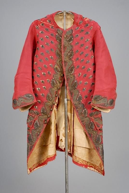 Appraisal: YOUNG GENTS METALLIC EMBROIDERED SILK COAT - Raspberry faille heavily