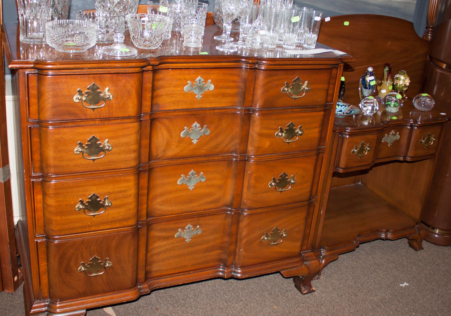 Appraisal: Kindel mahogany four-piece bedroom set including chest of drawers night