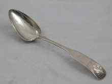 Appraisal: A large Russian silver fiddle and shell pattern serving spoon