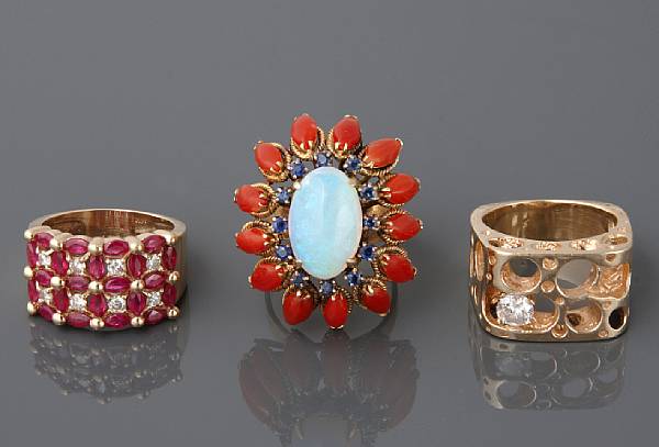 Appraisal: A collection of three gem-set diamond and gold rings g