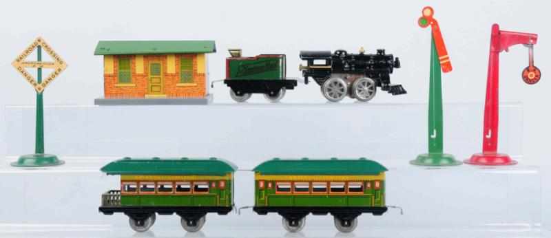 Appraisal: American Flyer O-Gauge Passenger Train Set Set includes clockwork steam