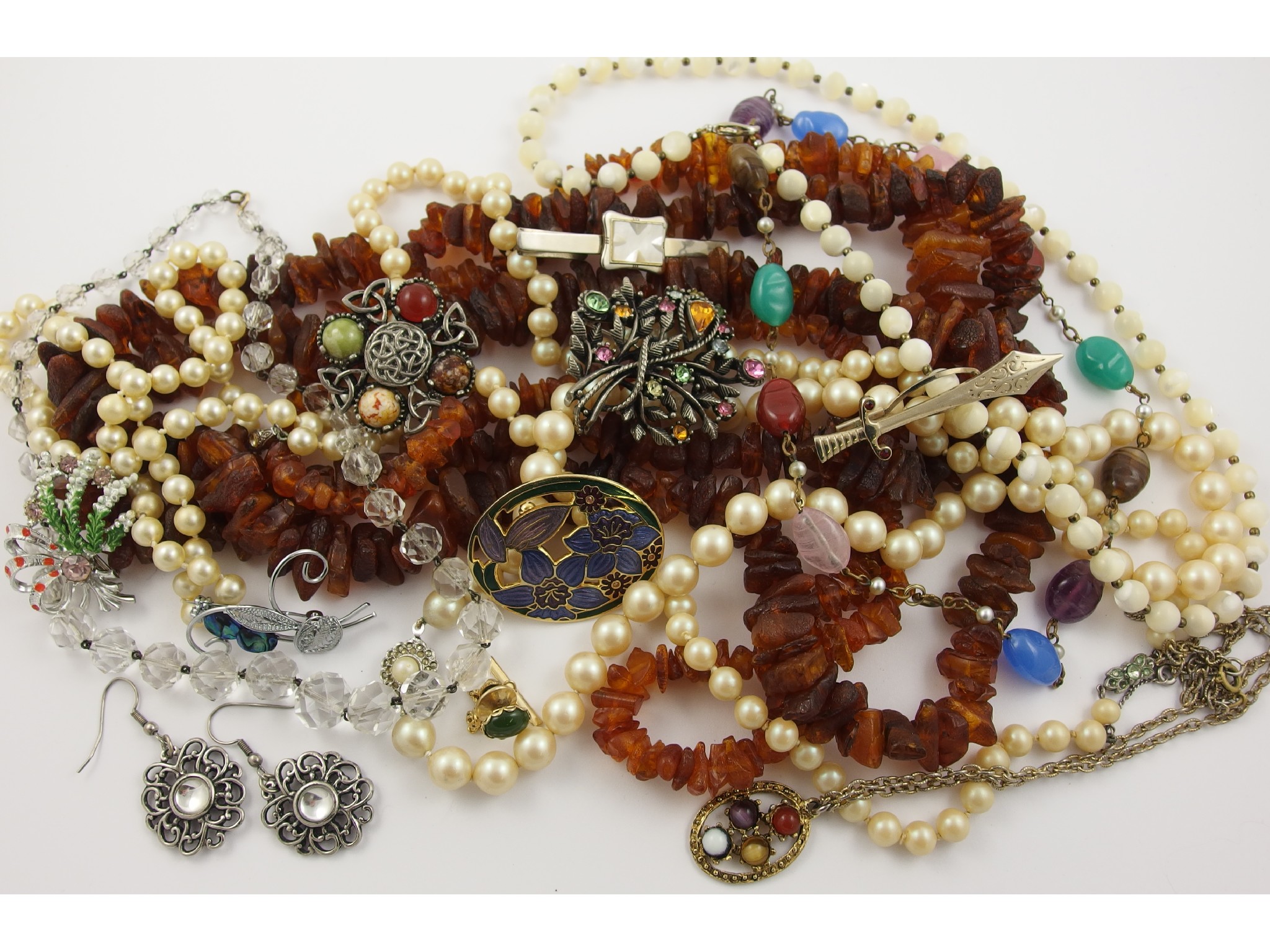 Appraisal: A collection of vintage costume jewellery to include items by