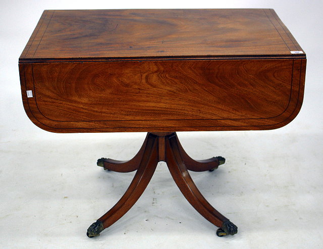 Appraisal: A TH CENTURY MAHOGANY DROP LEAF DINING TABLE with single