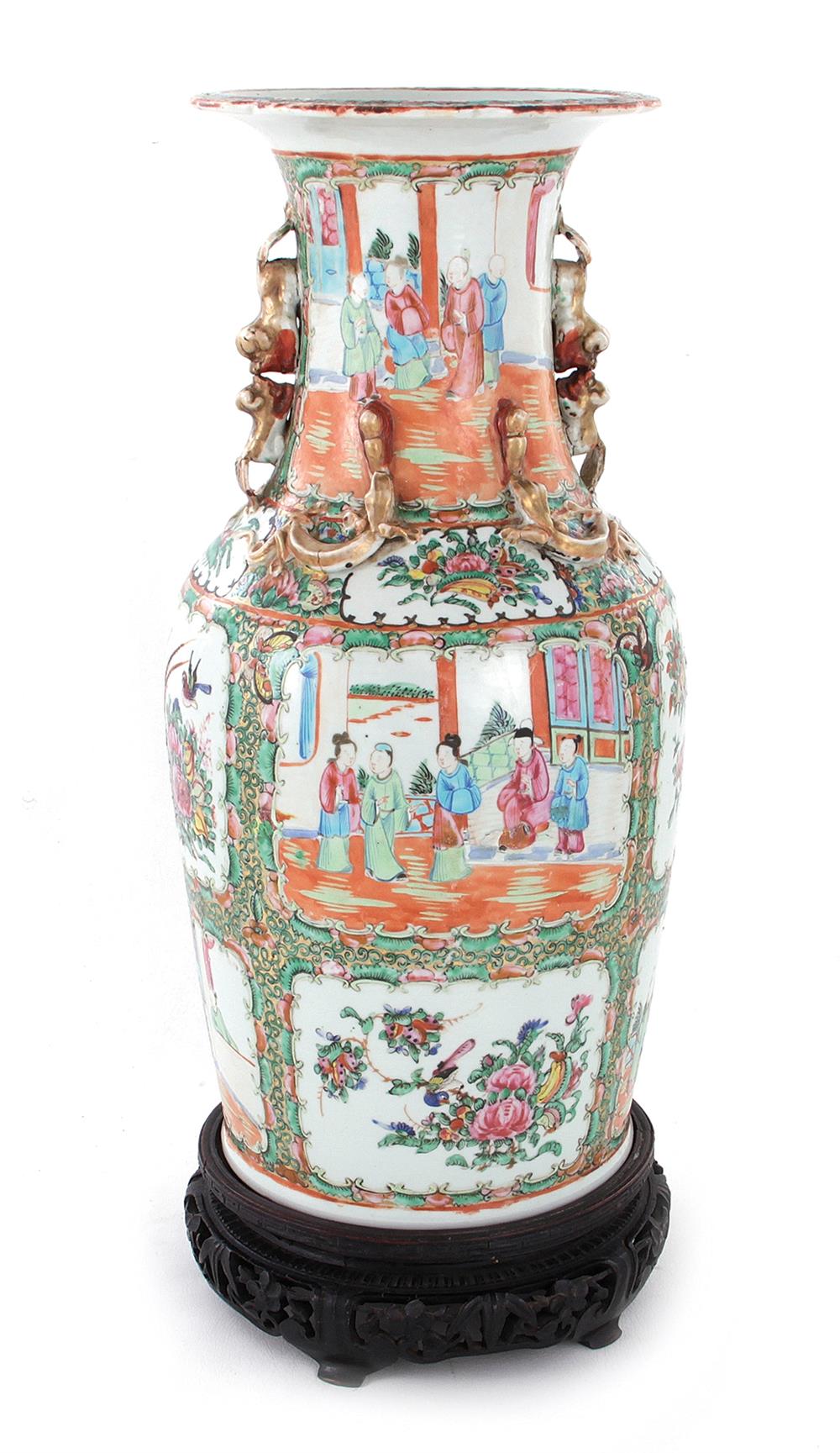 Appraisal: Chinese rose medallion porcelain vase Qing dynasty alternating panels of