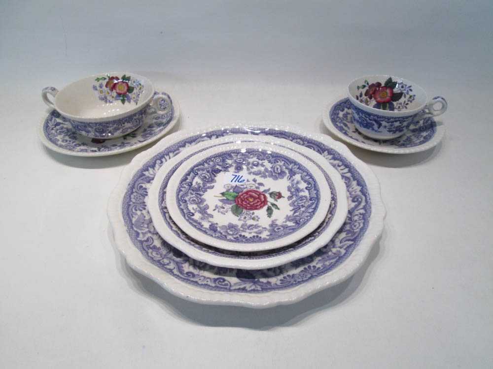 Appraisal: SPODE MAYFLOWER CHINA SET seventy-eight pieces comprised of dinner plates