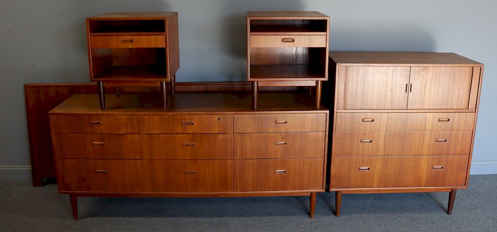 Appraisal: MIDCENTURY Piece Danish Modern Teak Bedroom Set To include a