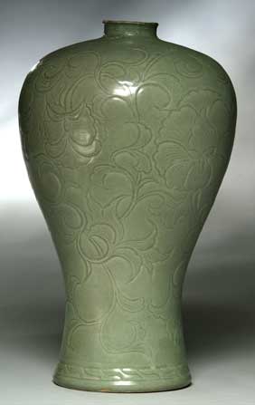 Appraisal: LARGE KOREAN CELADON MAEBYONG Large of fine color and beautifully