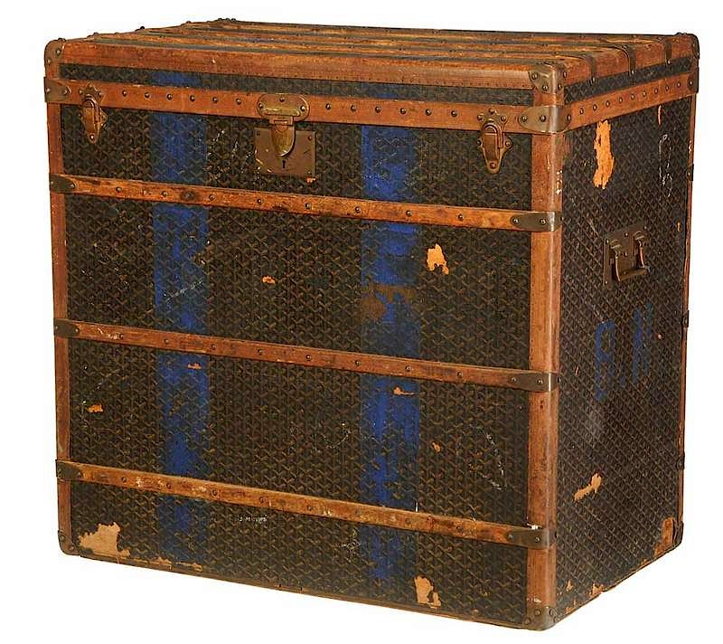 Appraisal: Goyard Steamer Trunk French early th century chevron pattern canvas