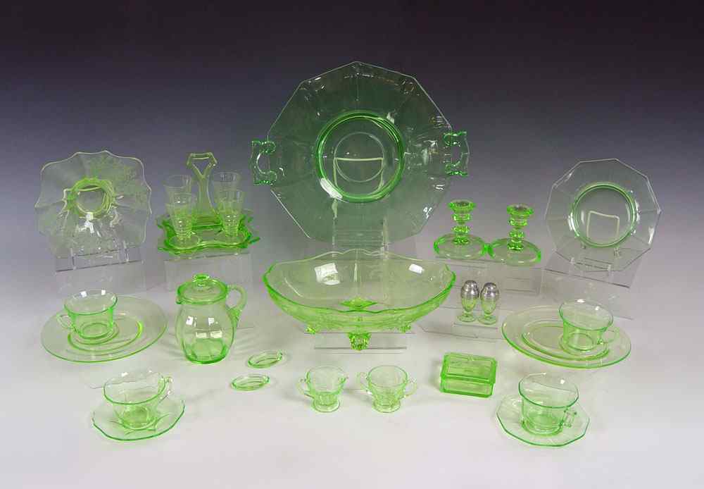 Appraisal: LARGE LOT ELEGANT GREEN DEPRESSION GLASS - MOST SIGNED CAMBRIDGE