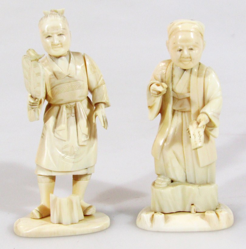 Appraisal: A Japanese Meiji period ivory figure of a gentleman in