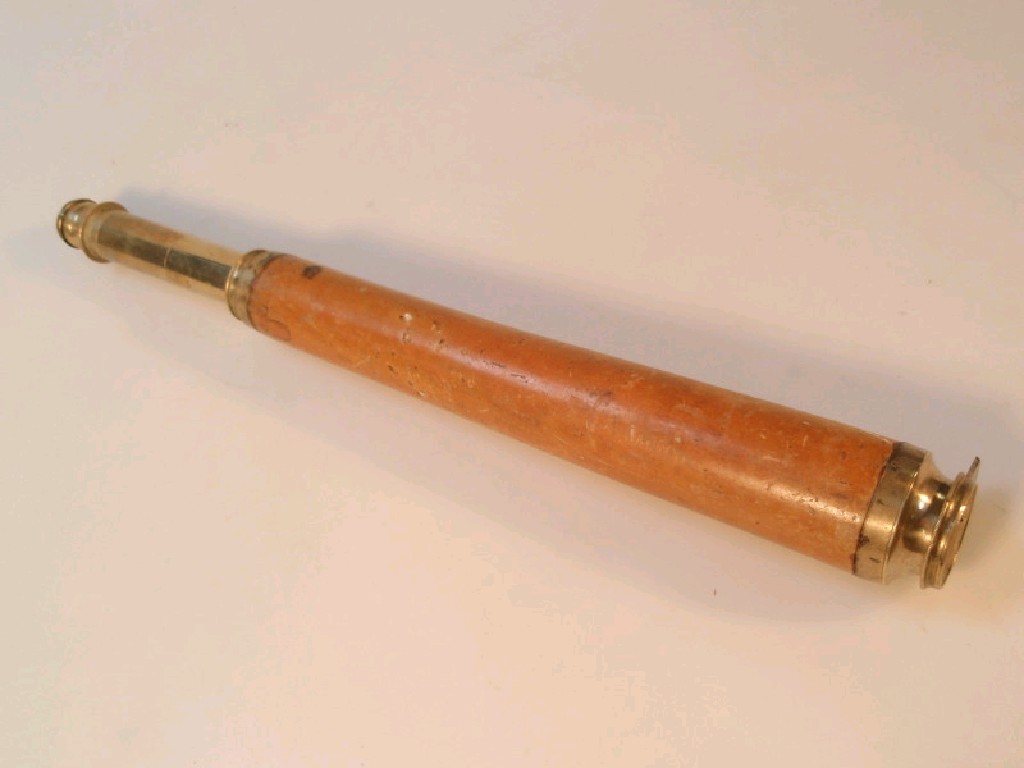 Appraisal: A Victorian brass telescope