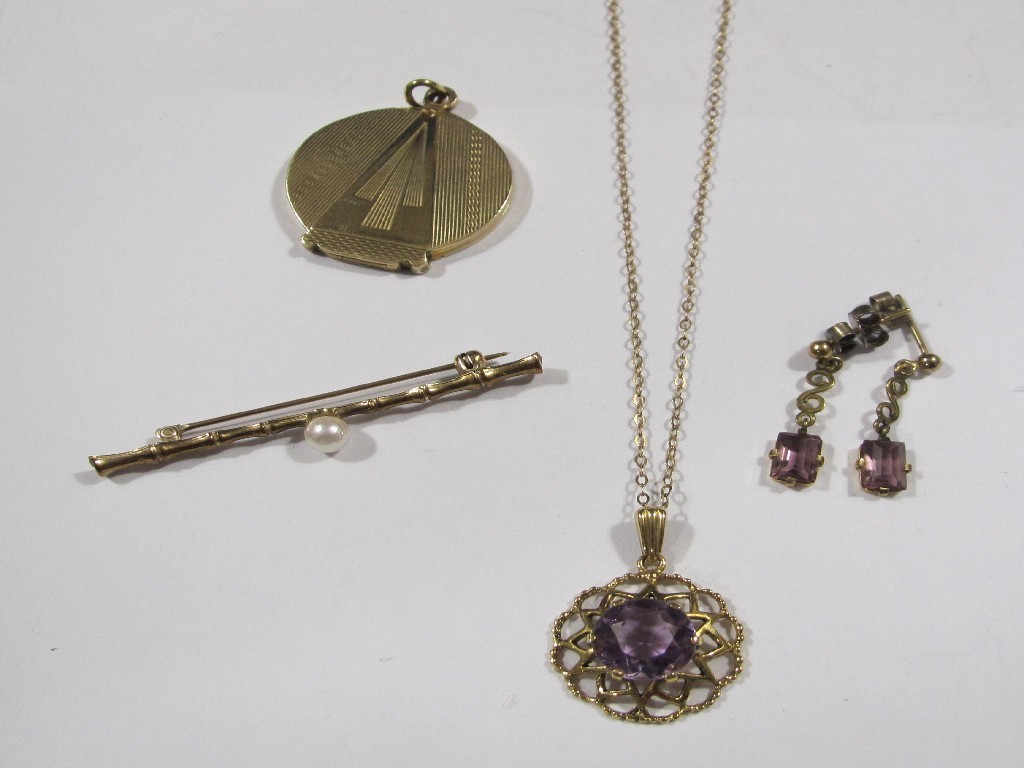 Appraisal: Lot comprising an Art Deco ct gold photo locket amethyst