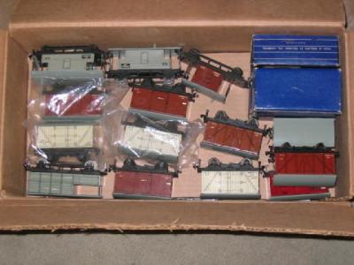 Appraisal: Eighteen Hornby Dublo goods trucks including box vans coal trucks