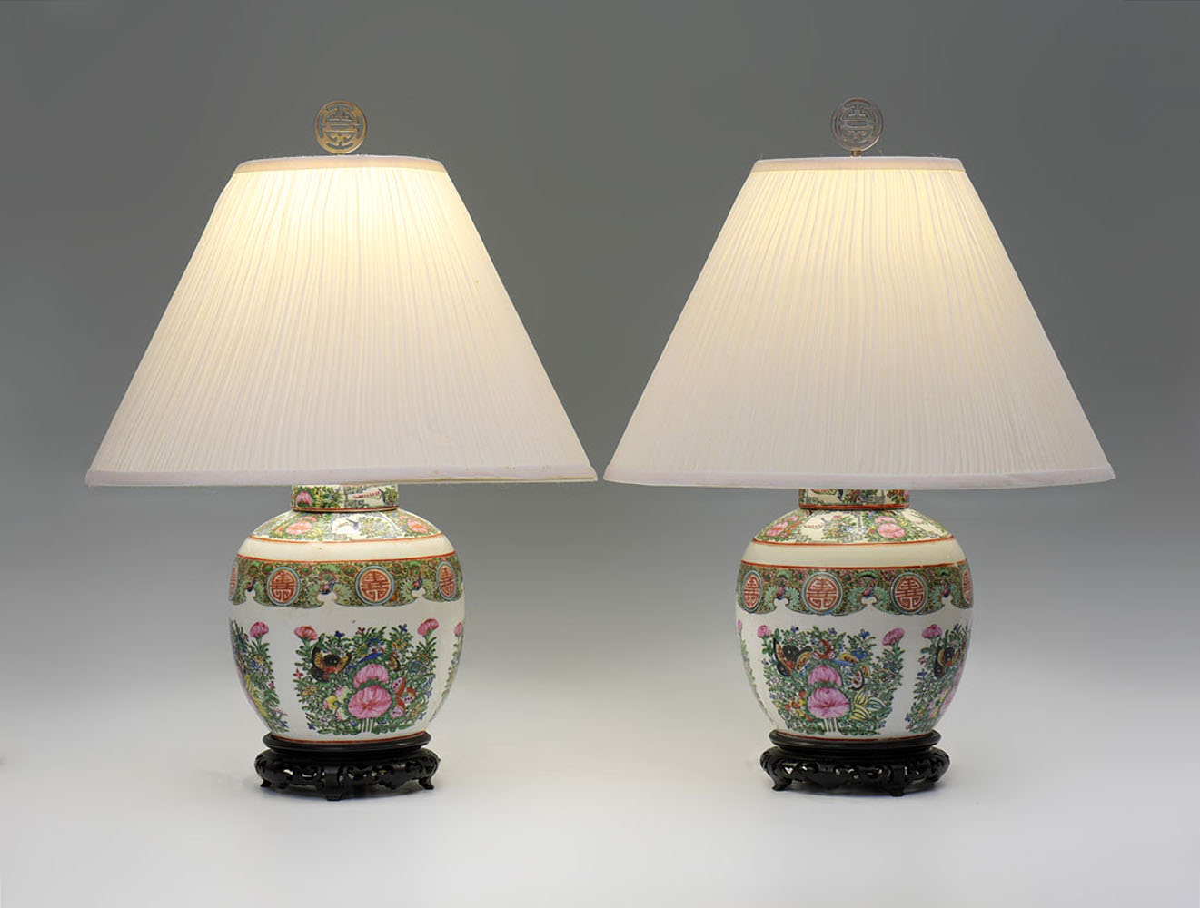 Appraisal: PAIR OF CHINESE ROSE MEDALLION LAMPS Chinese rose medallion lamps