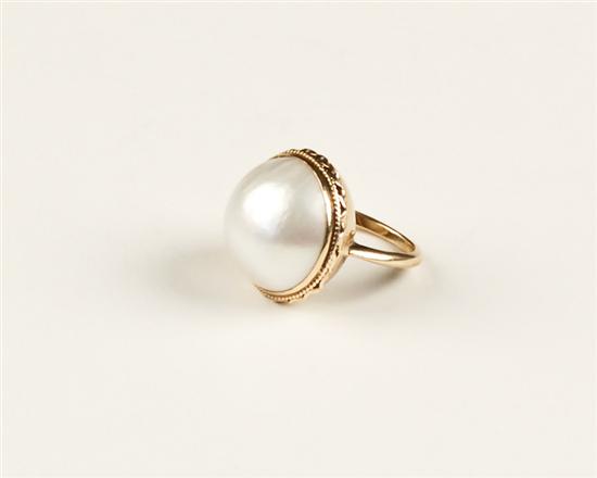 Appraisal: A Gold and Mabe Pearl Ring K tested yellow gold