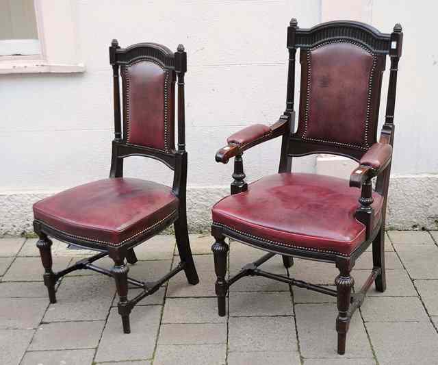 Appraisal: A SET OF TEN LATE VICTORIAN EDWARDIAN MAHOGANY DINING CHAIRS