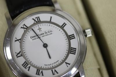 Appraisal: A gentleman's Dreyfuss Co wristwatch the circular silvered dial with