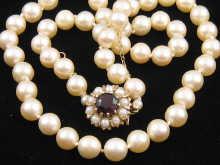 Appraisal: A cultured pearl necklace cm long with a carat gold