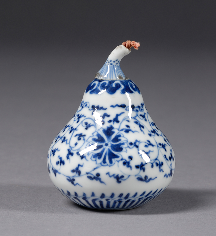 Appraisal: Porcelain Opium Lamp China th century gourd shape with underglaze