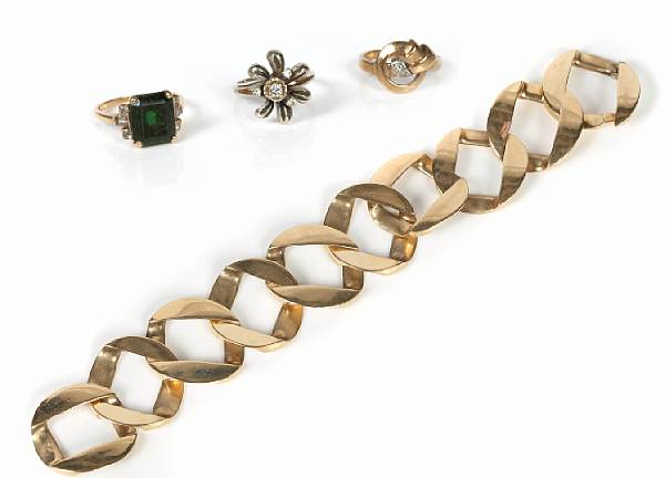 Appraisal: A collection of nineteen gem-set and k gold rings and