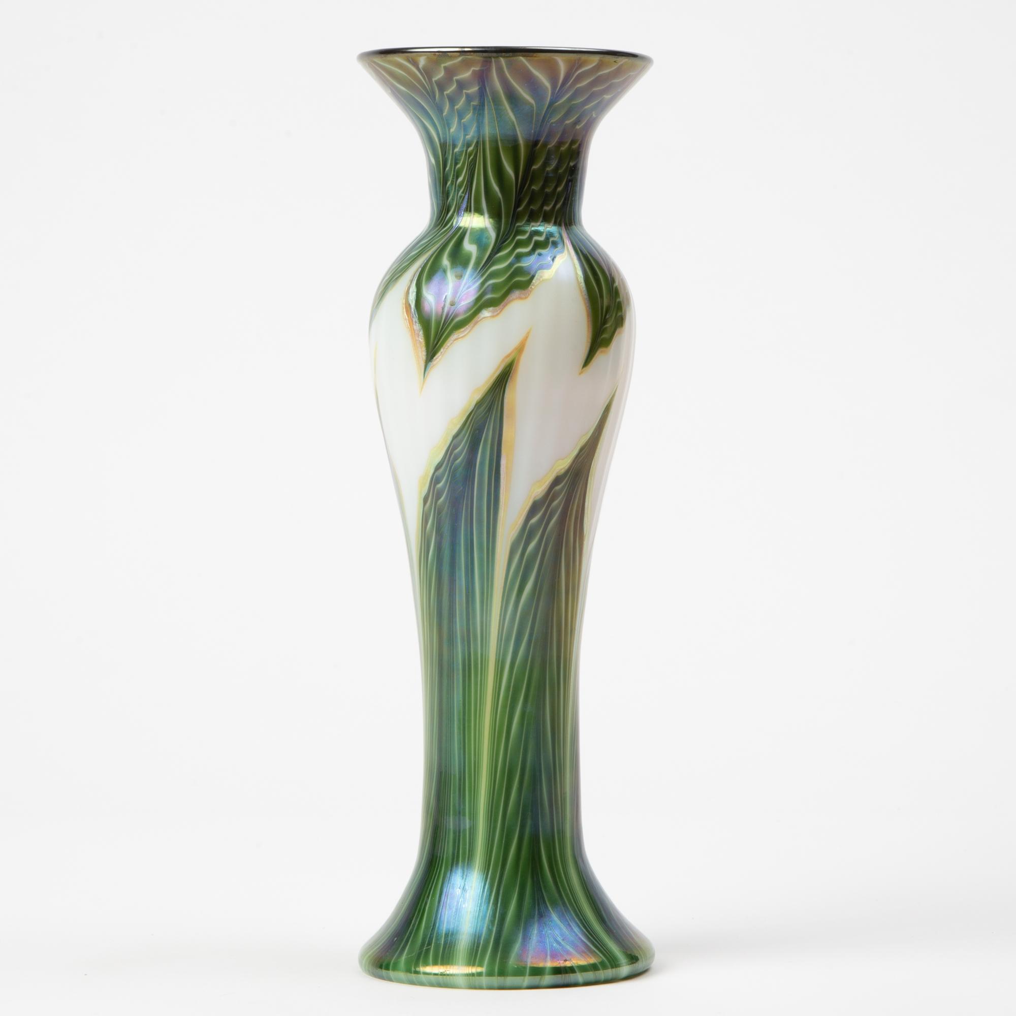 Appraisal: LUNDBERG STUDIOS ART GLASS VASE A Lundberg Studios art glass