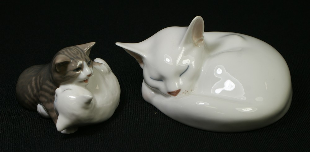 Appraisal: Royal Copenhagen cat figurines no no longest