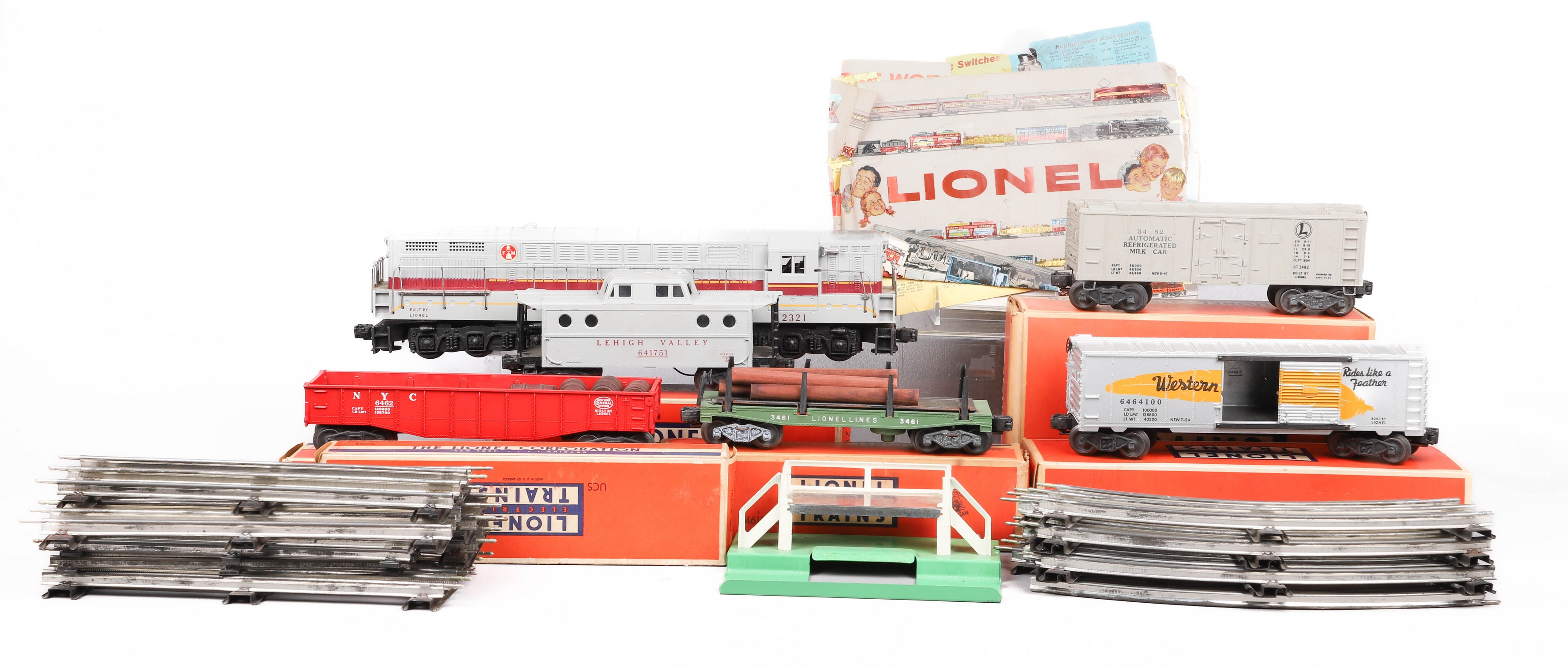 Appraisal: Lionel train and track to include Lionel - Lackawanna Trainmaster