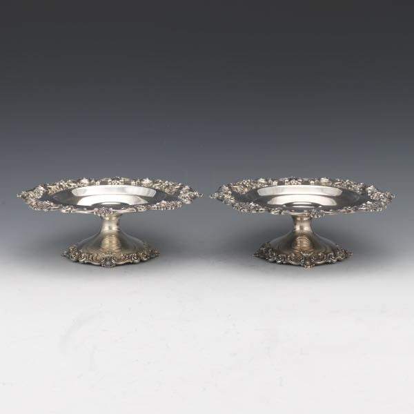 Appraisal: THEODORE B STARR PAIR OF STERLING SILVER COMPOTES x With