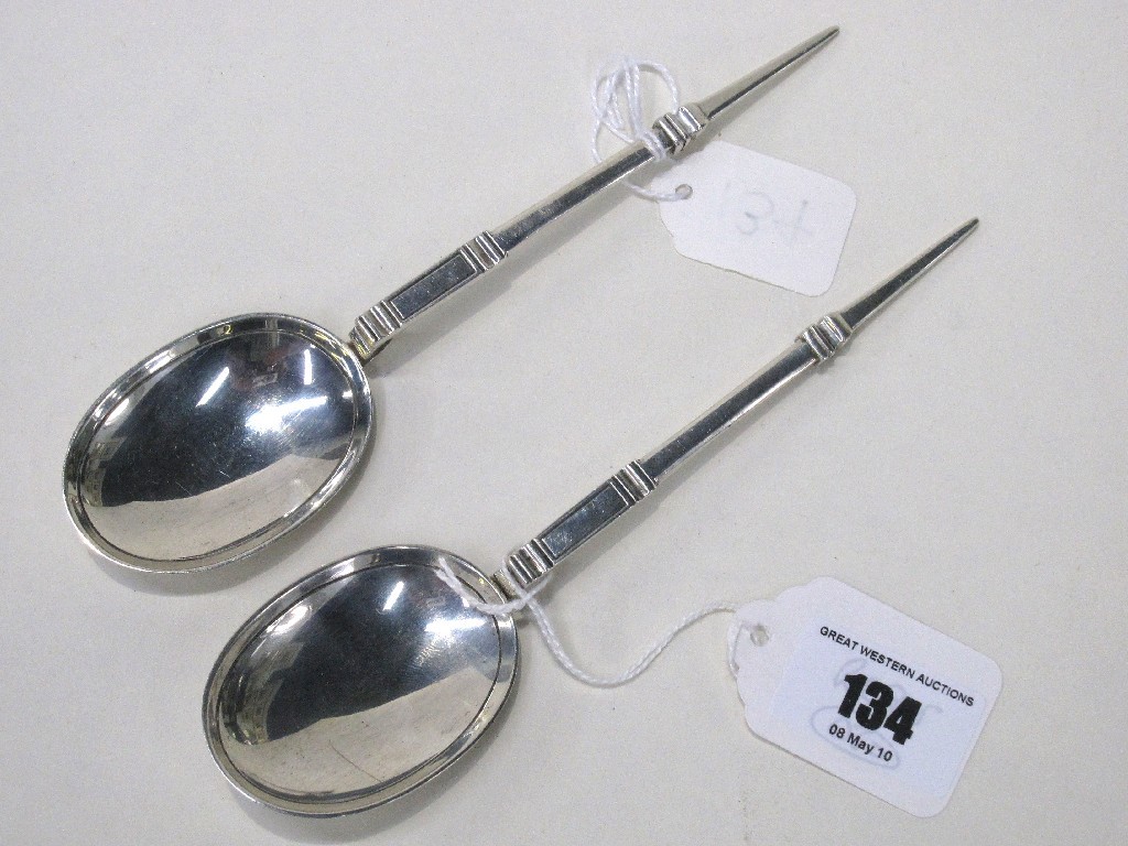 Appraisal: Pair of silver anointing spoons London