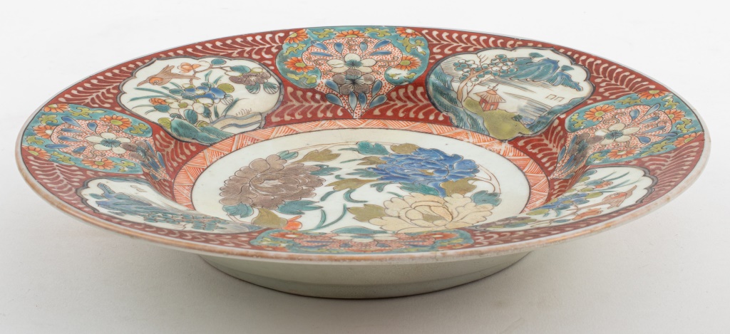 Appraisal: JAPANESE IMARI PORCELAIN BOWL WITH CHRYSANTHEMUMS Japanese Imari ceramic porcelain