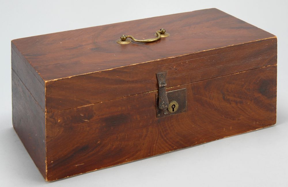 Appraisal: ANTIQUE AMERICAN LIFT-TOP DOCUMENT BOX th CenturyWith grain-painted decoration Brass