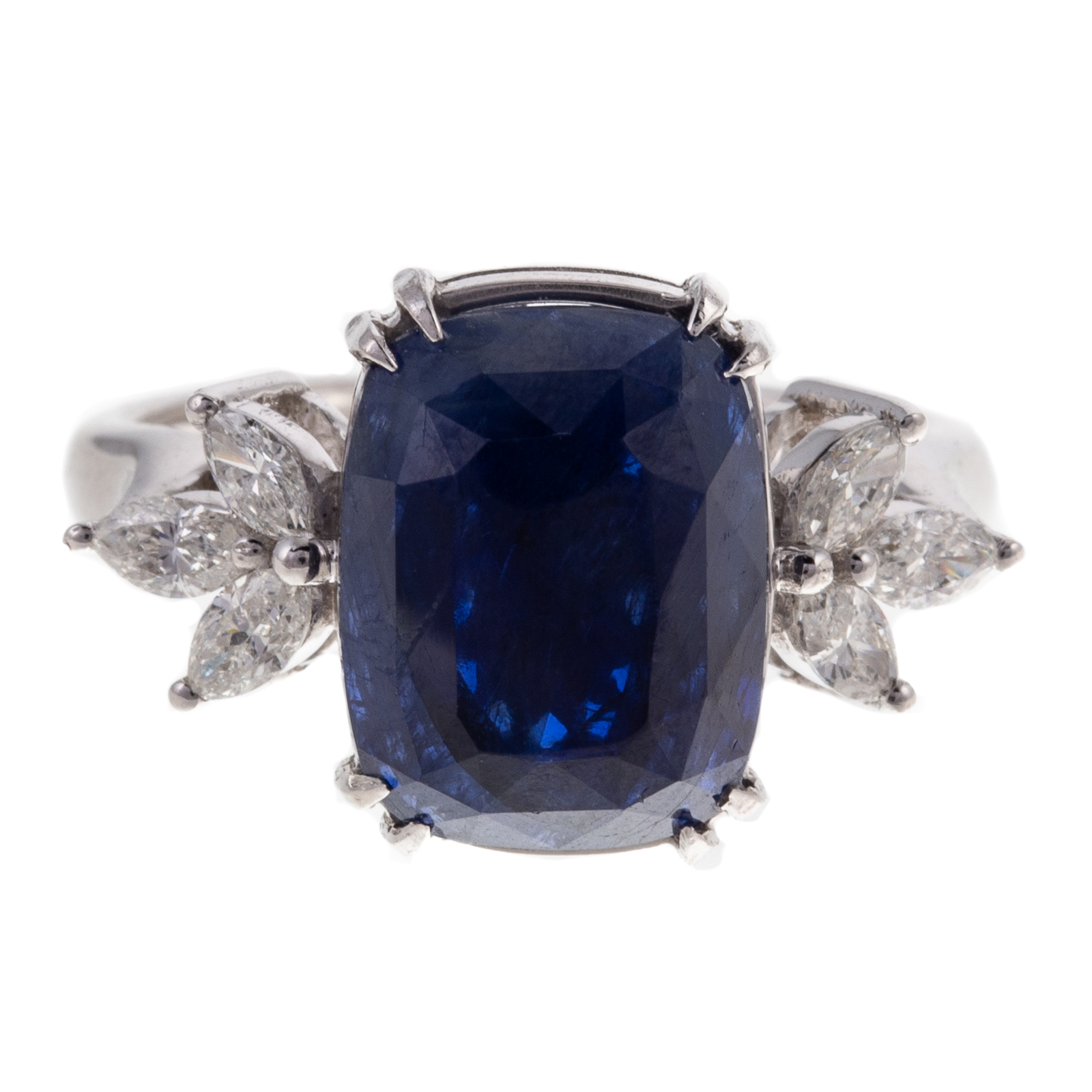 Appraisal: AN UNHEATED CT SAPPHIRE DIAMOND RING K white gold ring