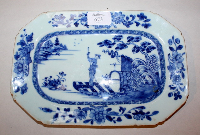 Appraisal: AN TH CENTURY CHINESE BLUE AND WHITE OCTAGONAL DISH the